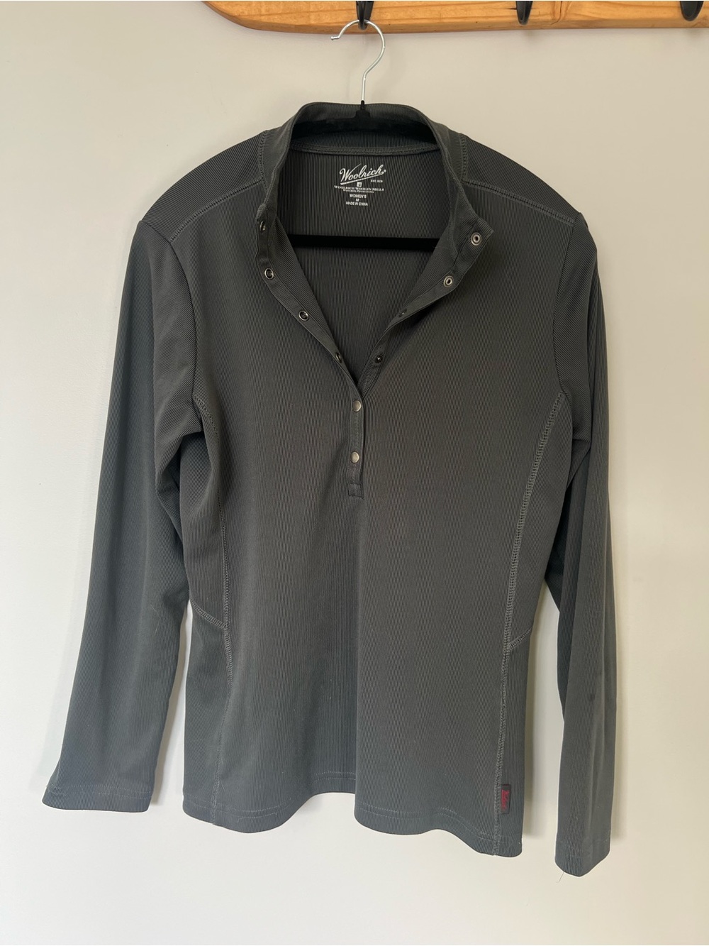 Woolrich Women's Long-Sleeve Snap-Front Henley - Charcoal